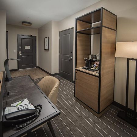 Hotel Windrow Downtown エレンズバーグ エクステリア 写真