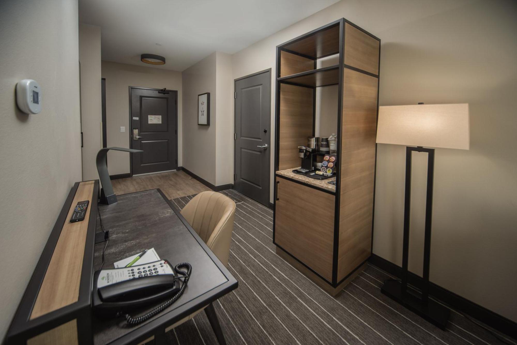 Hotel Windrow Downtown エレンズバーグ エクステリア 写真