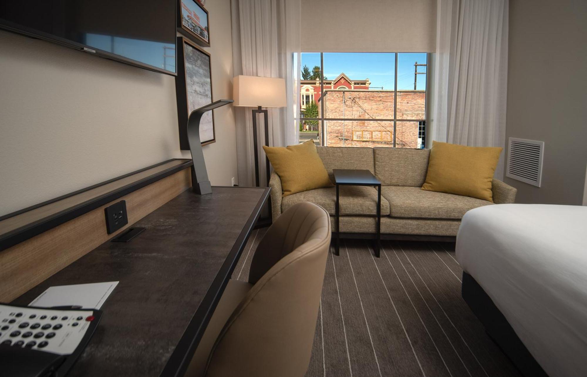 Hotel Windrow Downtown エレンズバーグ エクステリア 写真